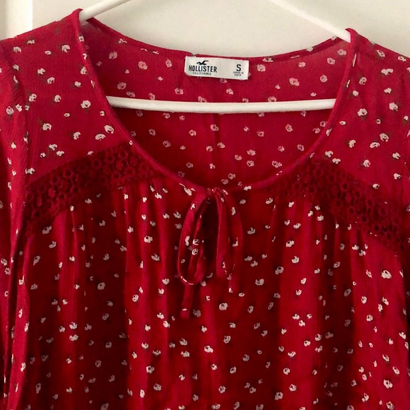 Hollister Floral Blouse - Picture 2 of 6
